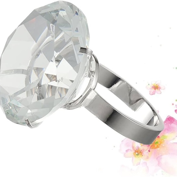 LARGE Sparkling Glass Diamond Ring Paperweight - Wedding Decoration - Picture 2 of 11